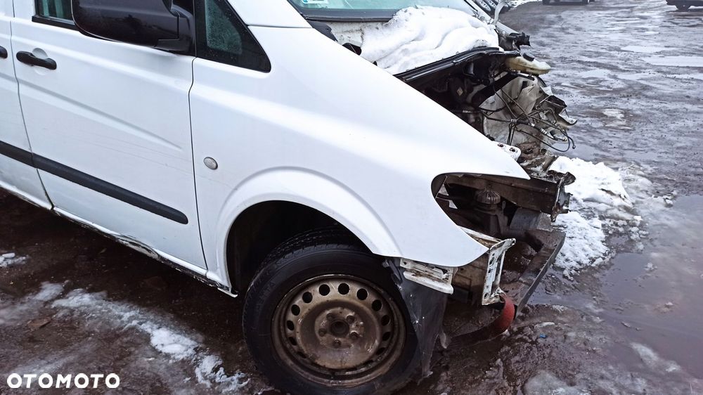 błotnik prawy przód vito viano w639 biały - 3