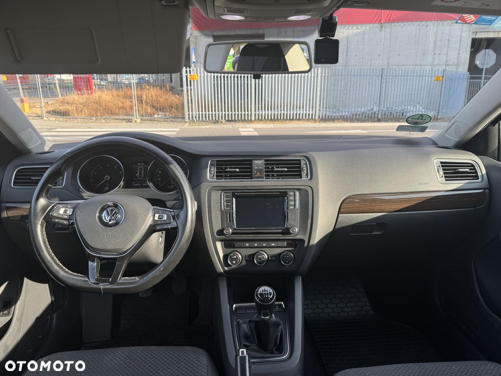 Volkswagen Jetta 1.4 TSI BMT Comfortline - 12