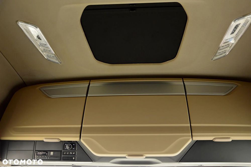 DAF XG+ 530 / ZF INTARDER / KLIMA POST. / FULL LED / ALUFELGI / - 39