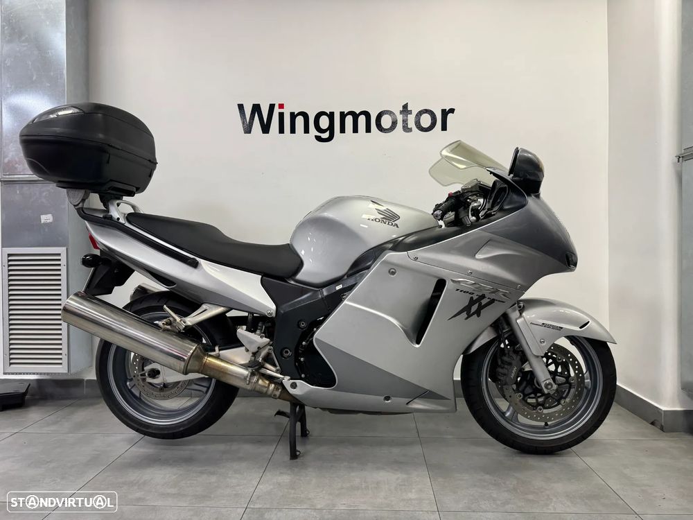 Honda CBR 1100 XX - 1