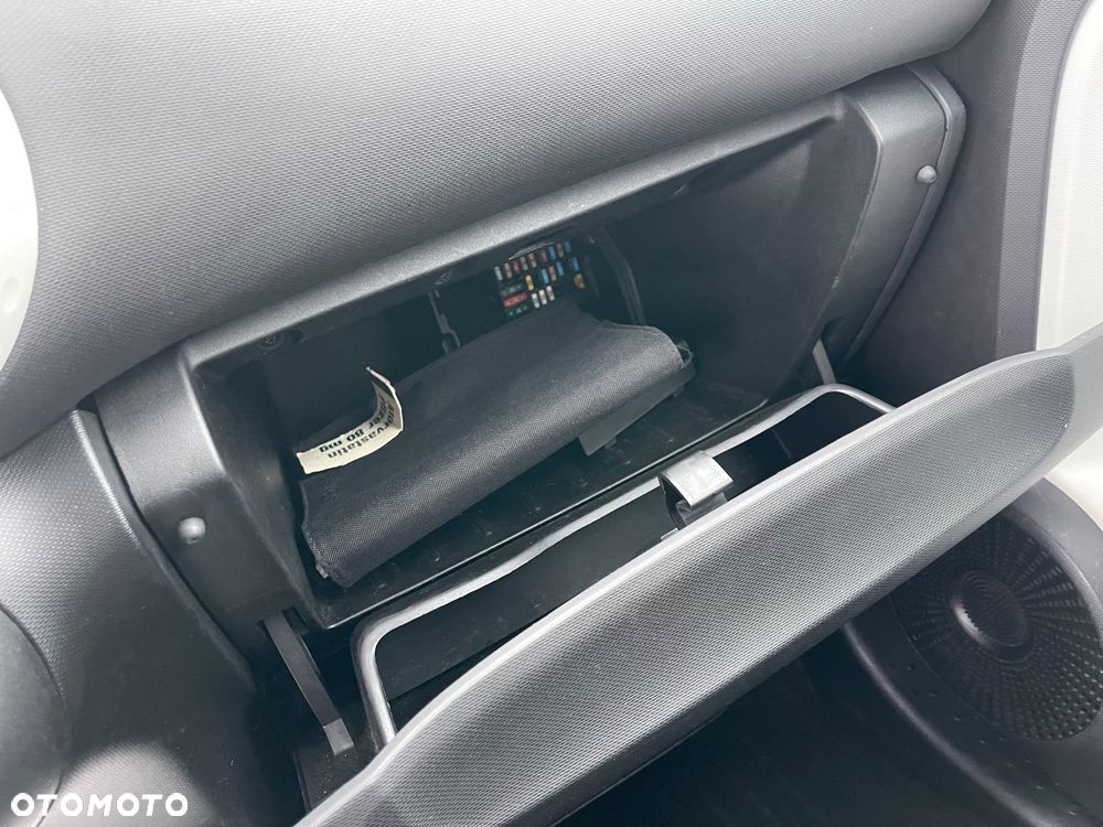 Renault Twingo SCe 70 Start&Stop CHIC - 11