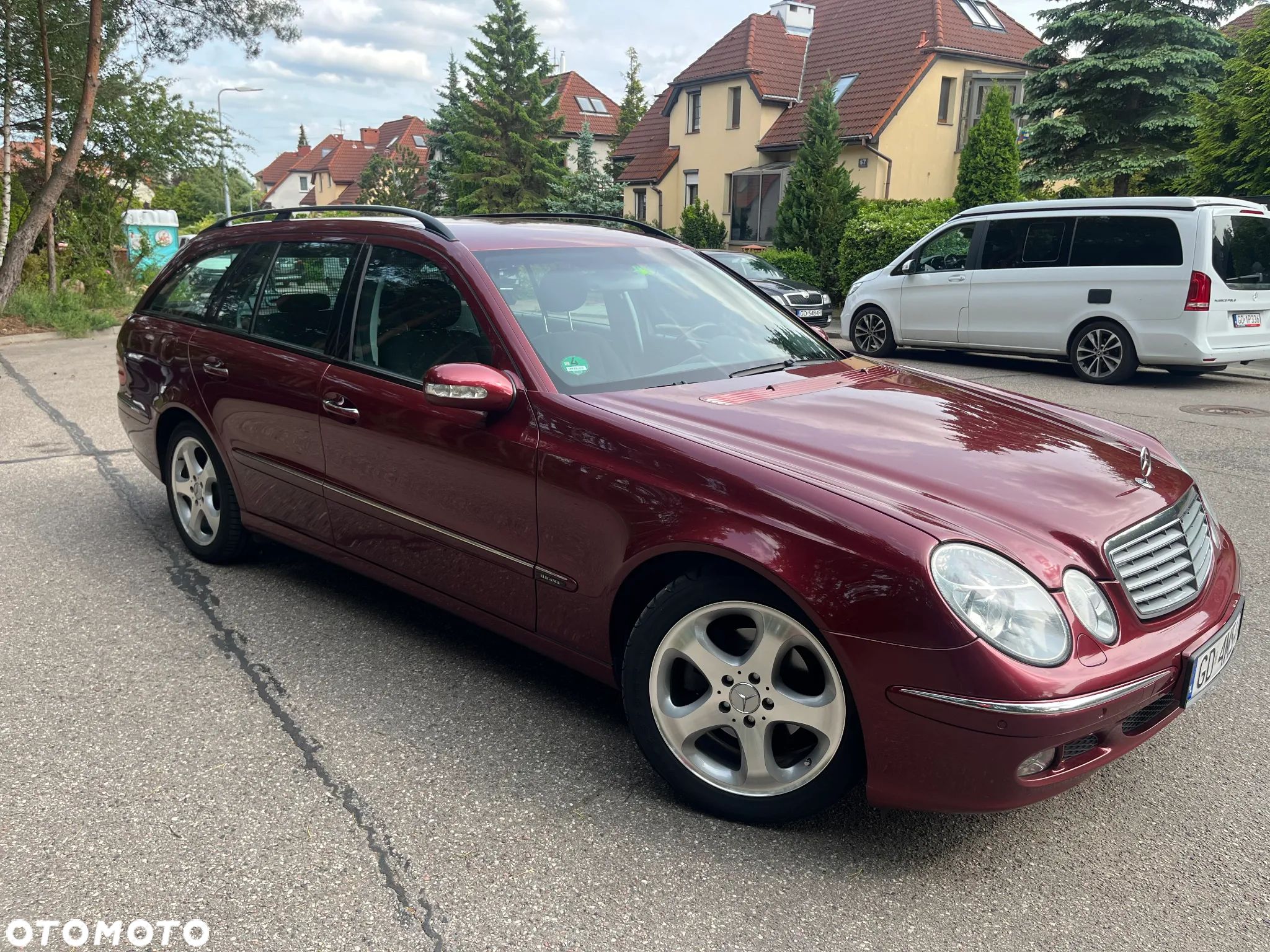 Mercedes-Benz Klasa E 220 T CDI Automatik Elegance - 1