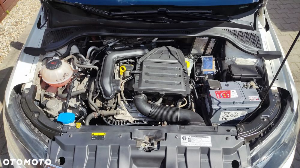 Skoda Fabia 1.0 TSI Monte Carlo - 10