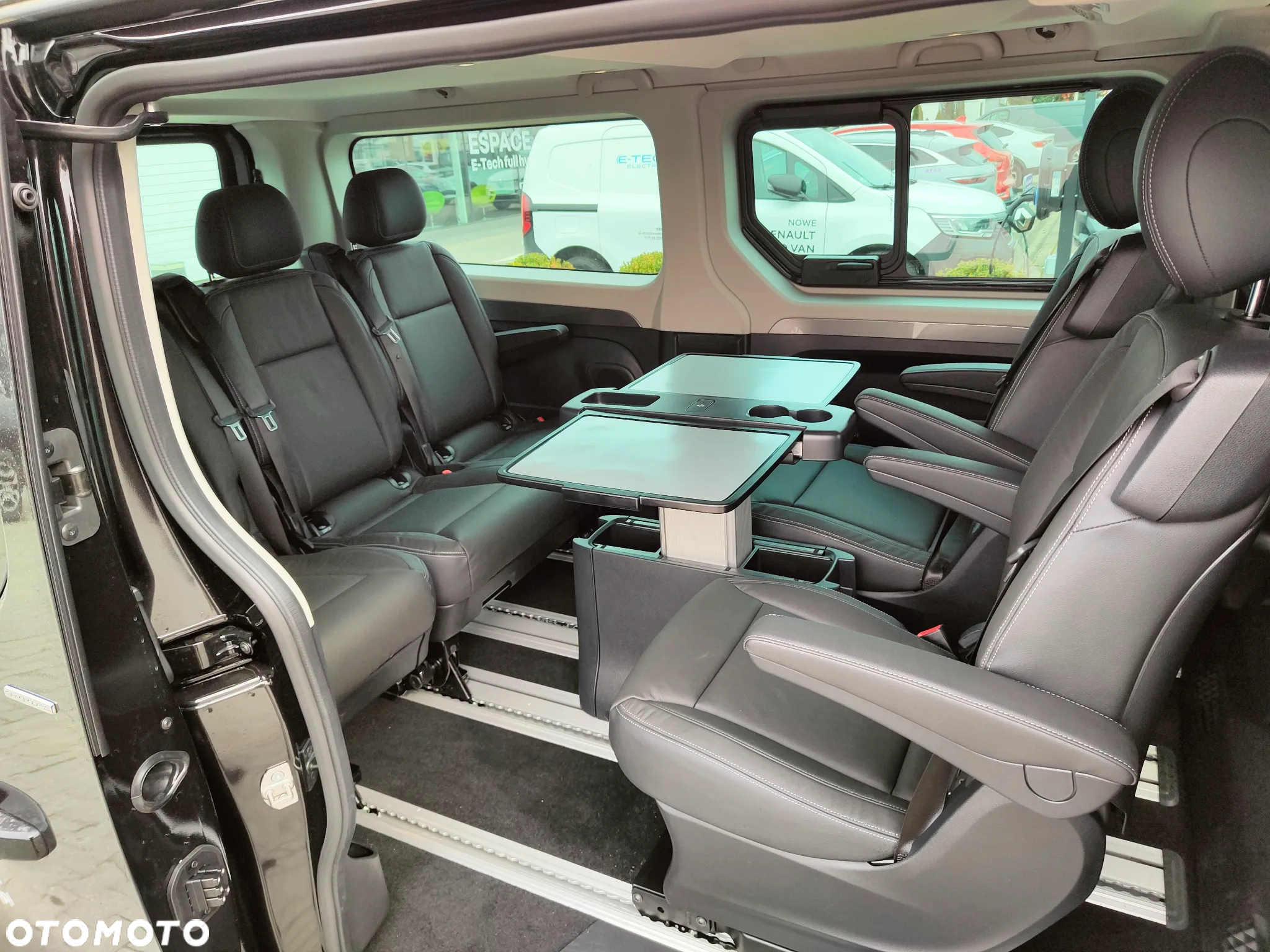 Renault Trafic SpaceClass 2.0 dCi EDC - 6