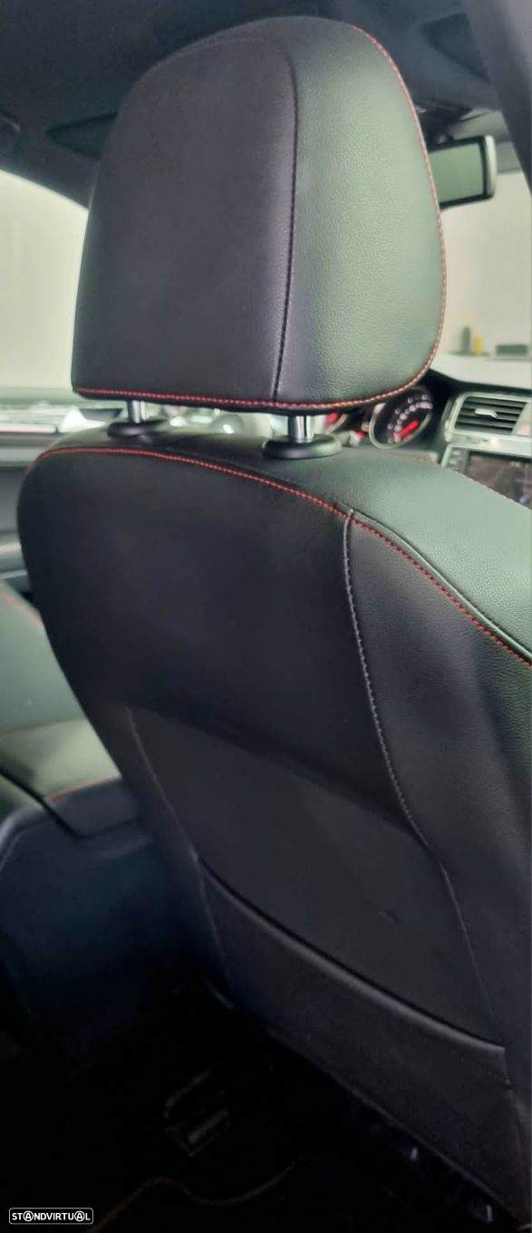 VW Golf 2.0 TSi GTi DSG Performance - 32