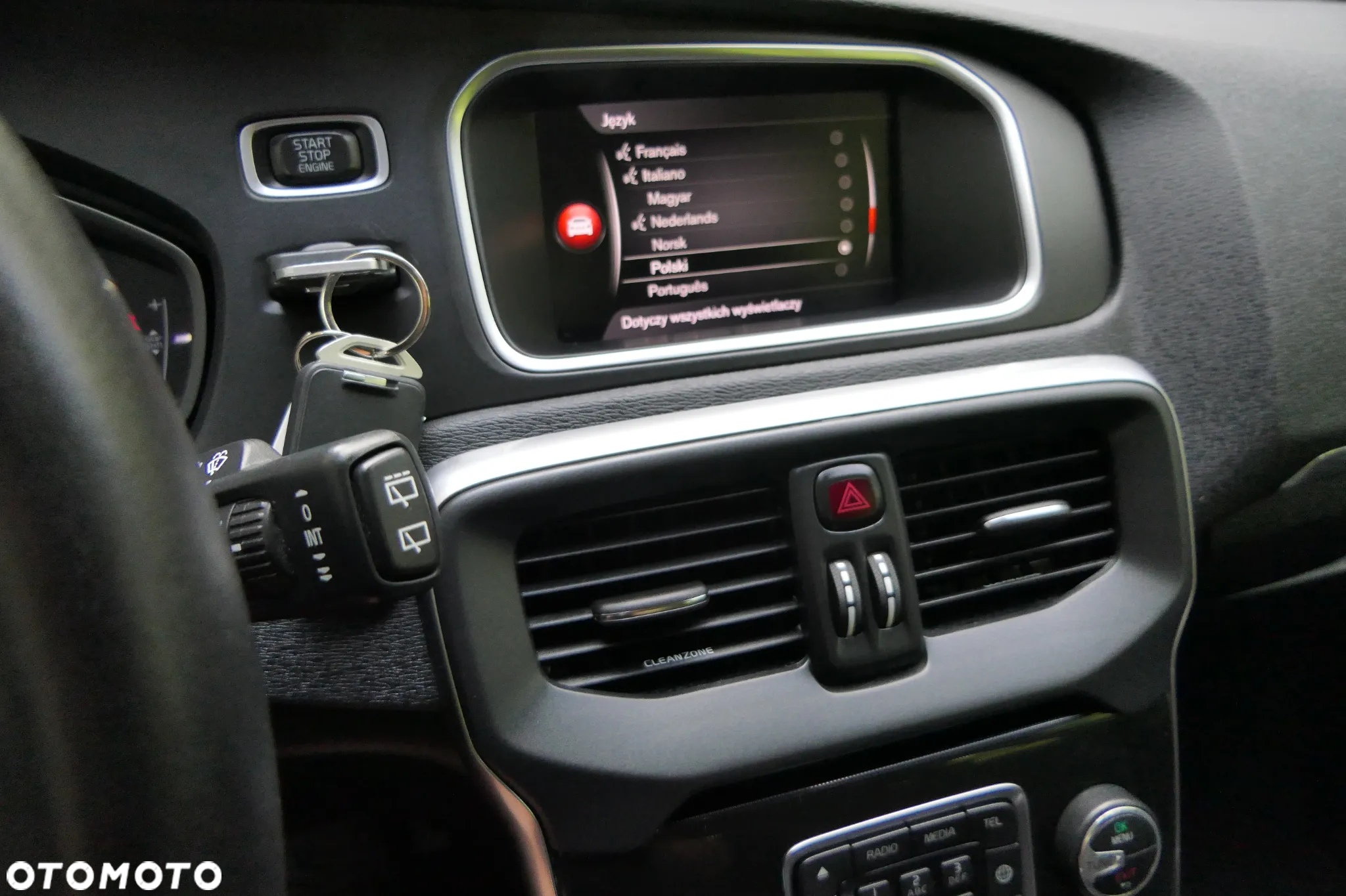 Volvo V40 T3 Drive-E Momentum - 22
