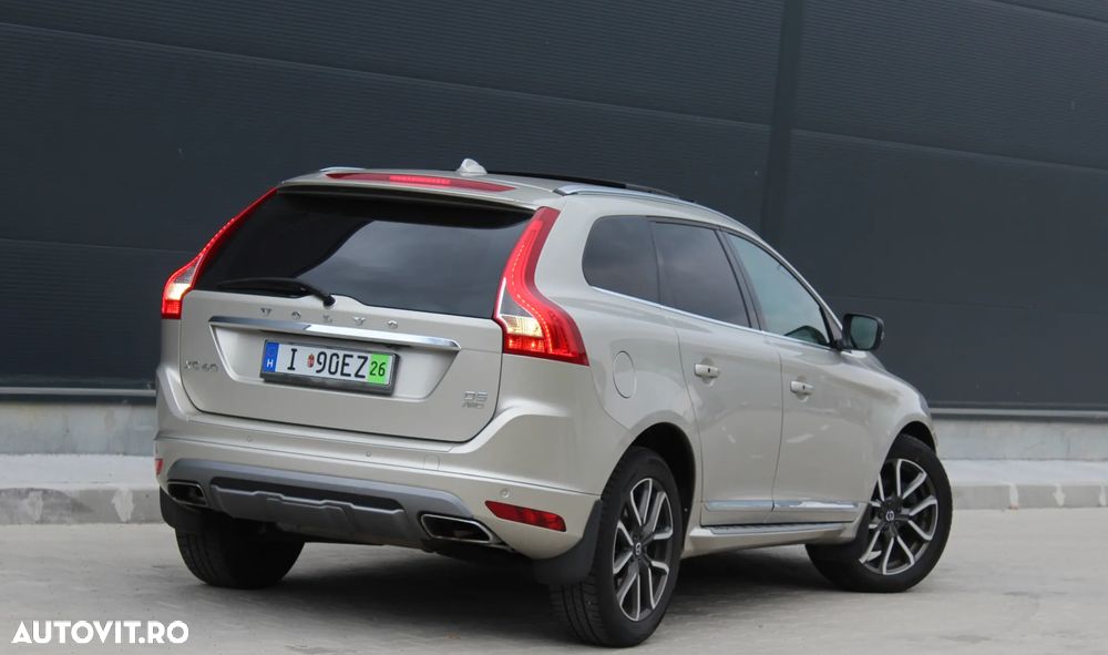 Volvo XC 60 D5AWD Summum - 2