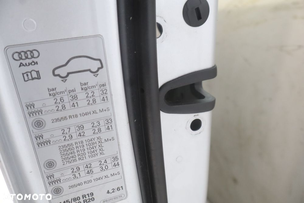 DRZWI LEWY PRZÓD AUDI A8 D4 LX7W sedan - 4