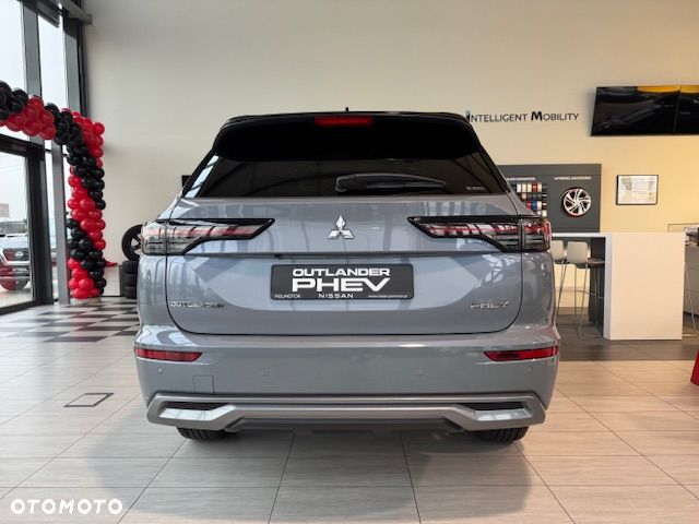 Mitsubishi Outlander Intense - 4