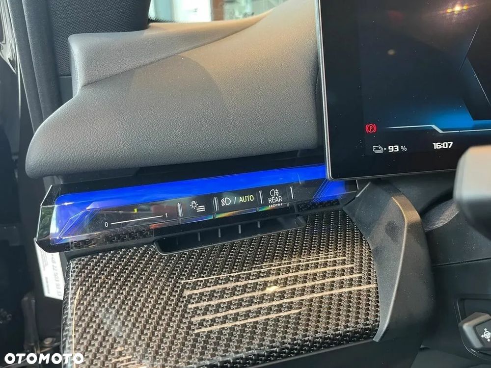 BMW i5 M60 Touring - 10