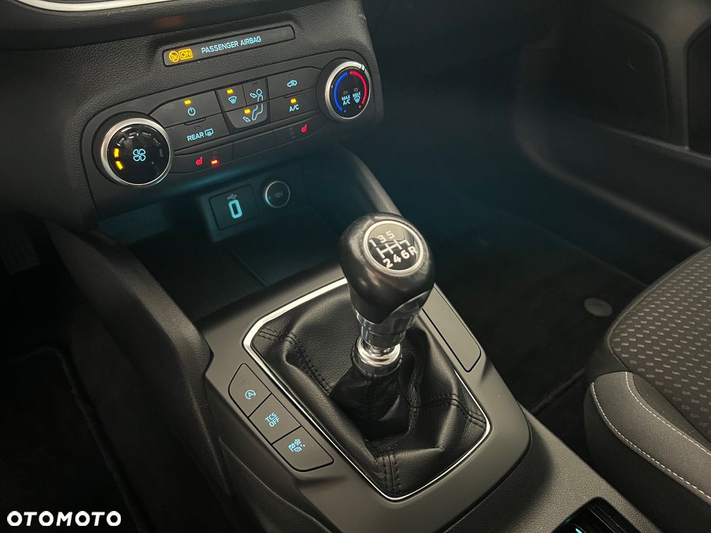 Ford Focus 1.0 EcoBoost Titanium ASS - 29