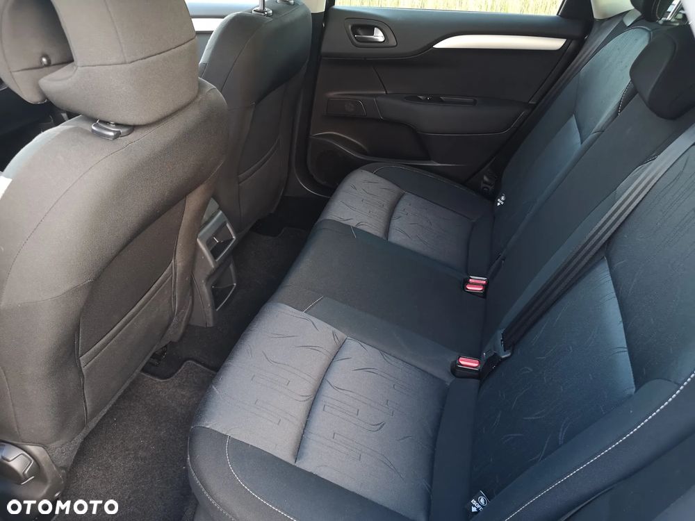Citroën C4 VTi 120 Business Class - 6