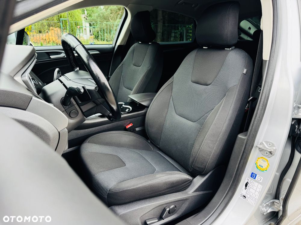 Ford Mondeo 2.0 TDCi Titanium PowerShift - 32
