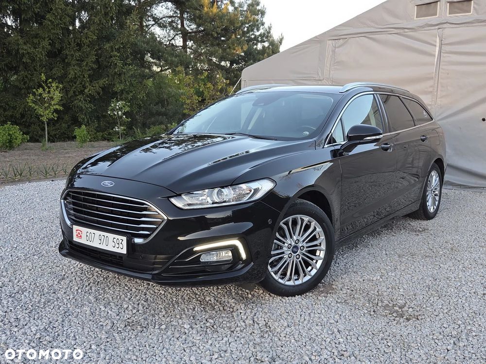Ford Mondeo 2.0 Hybrid Titanium