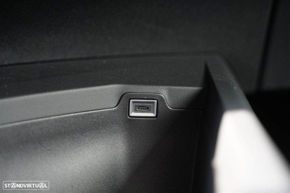 Peugeot 3008 1.2 Hybrid Allure e-DCS6 - 29