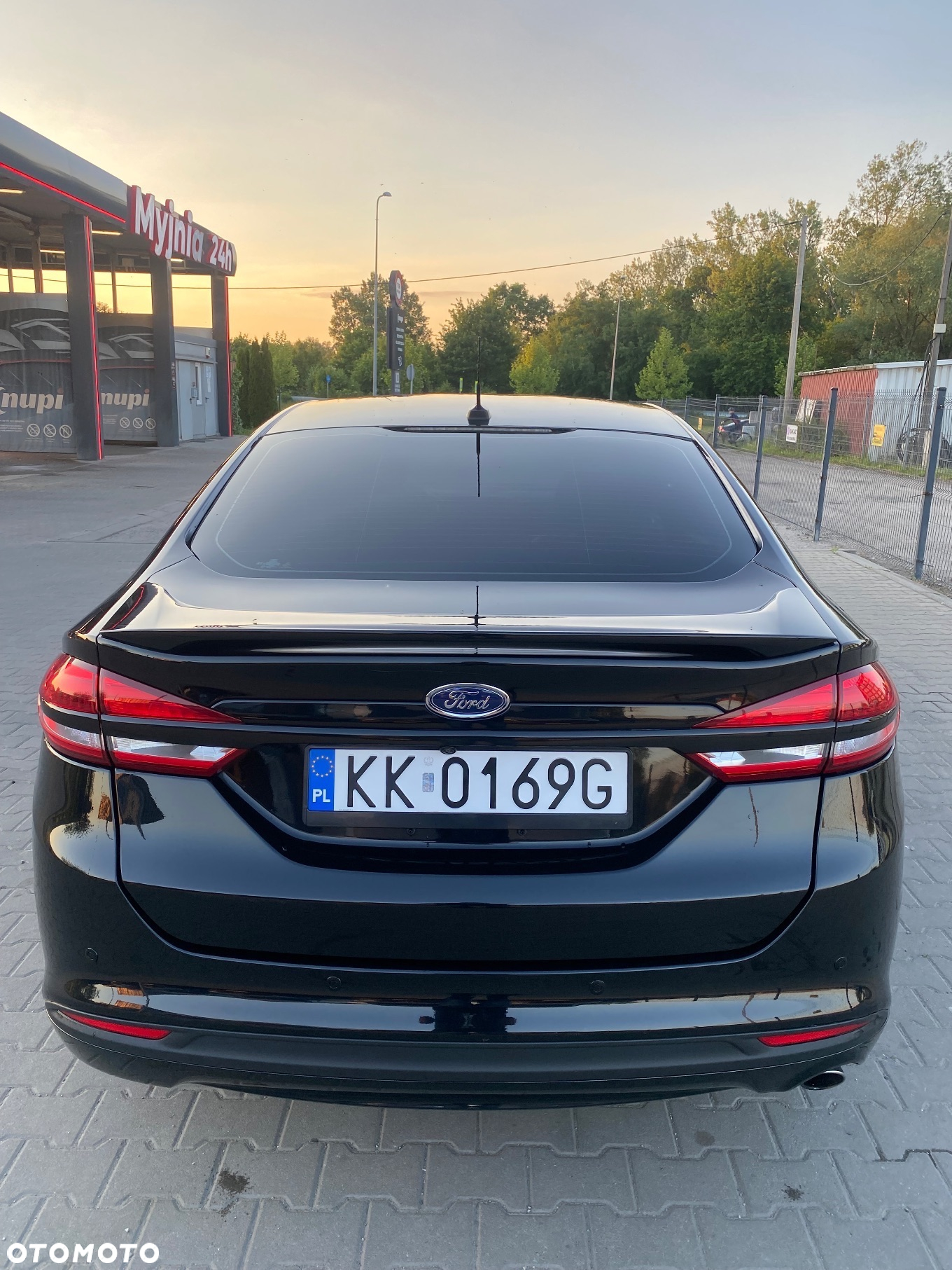 Ford Fusion 2.0 EcoBoost Titanium - 23