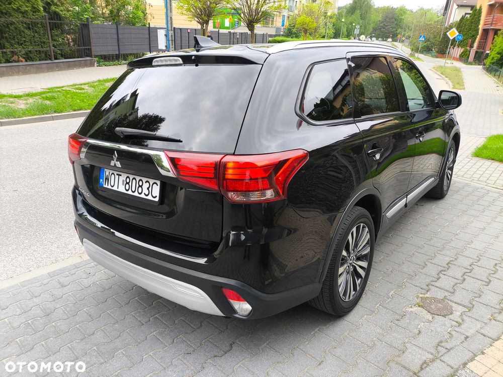 Mitsubishi Outlander - 19