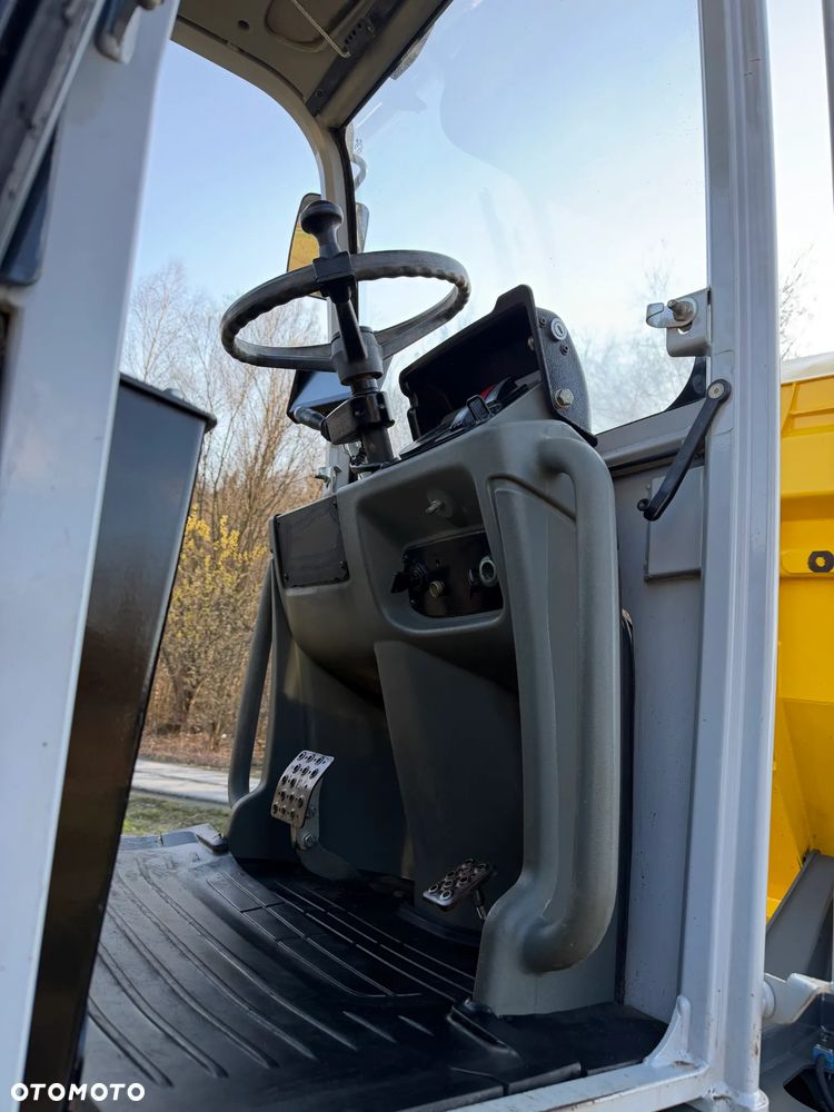 Wacker Neuson DW60 Wozidło 4x4. 6 ton ładowność z Pełną kabiną. Centralne smarowanie! OBROTOWA koleba 2500 mtg 2018 rok.  Jak nowe z salonu PERKINS turbo silnik. Pochodzi z Norweskiego Gospodarstwa Ziemniaczanego! Pełne sterowanie dżojstik REWERS HYDROSTATIC Ogrzewana Kabina Opony zero zużycia. Aktualna DEKRA. Kamery wysokiej jakośći! Zero luzów i wycieków. Szybka wolna jazda. Wielka Okazja - 23