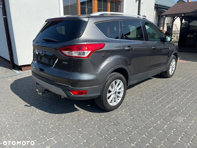 Ford Kuga 1.5 EcoBoost 2x4 Titanium - 6