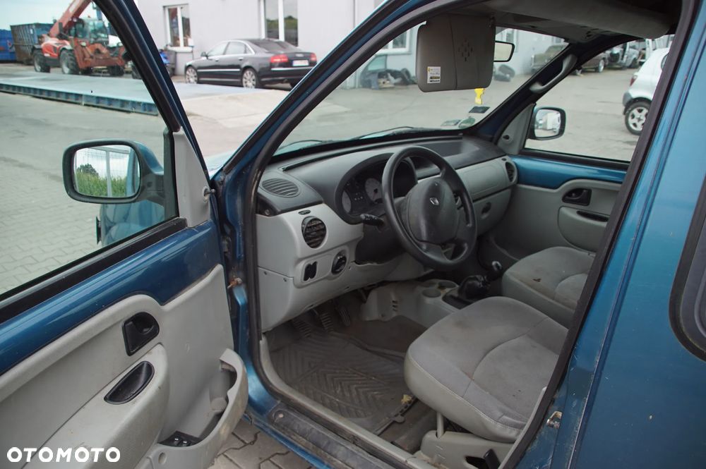 Auto na części - Renault Kangoo I Lift 1.2 16V 75 KM D4F730 JB1985 TEI44 2006R Silnik Skrzynia Drzwi Szyba Klapa Lampa Zderzak Błotnik Deska Kokpit Sterownik Moduł Licznik - 9