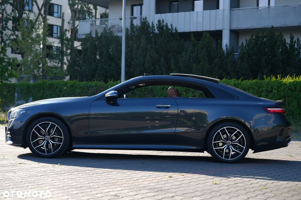 Mercedes-Benz Klasa E 220 d 4Matic 9G-TRONIC AMG Line - 8