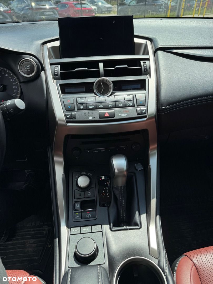 Lexus NX 200t Comfort AWD - 16