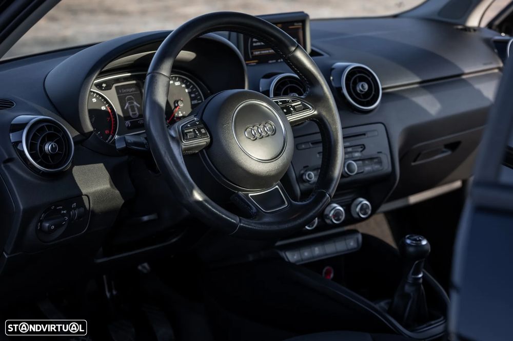 Audi A1 1.2 TFSI S line edition - 9