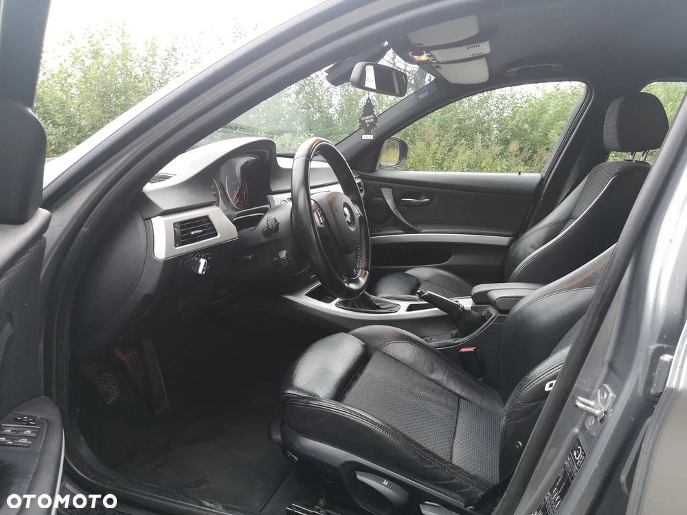 BMW Seria 3 320d xDrive - 7