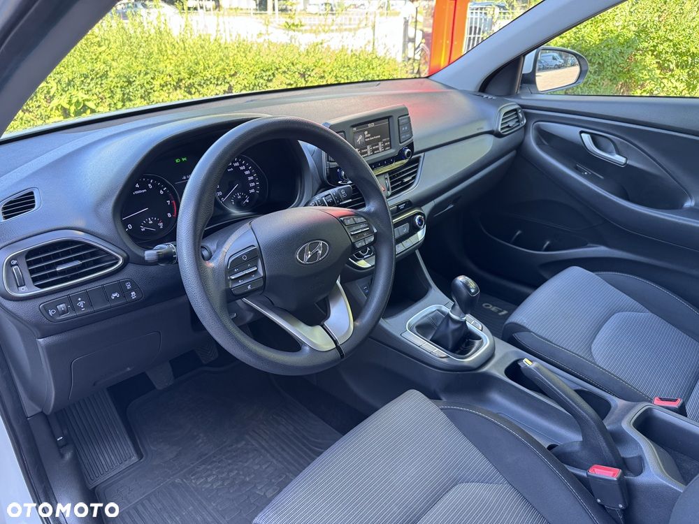 Hyundai i30 1.4 Classic + - 8