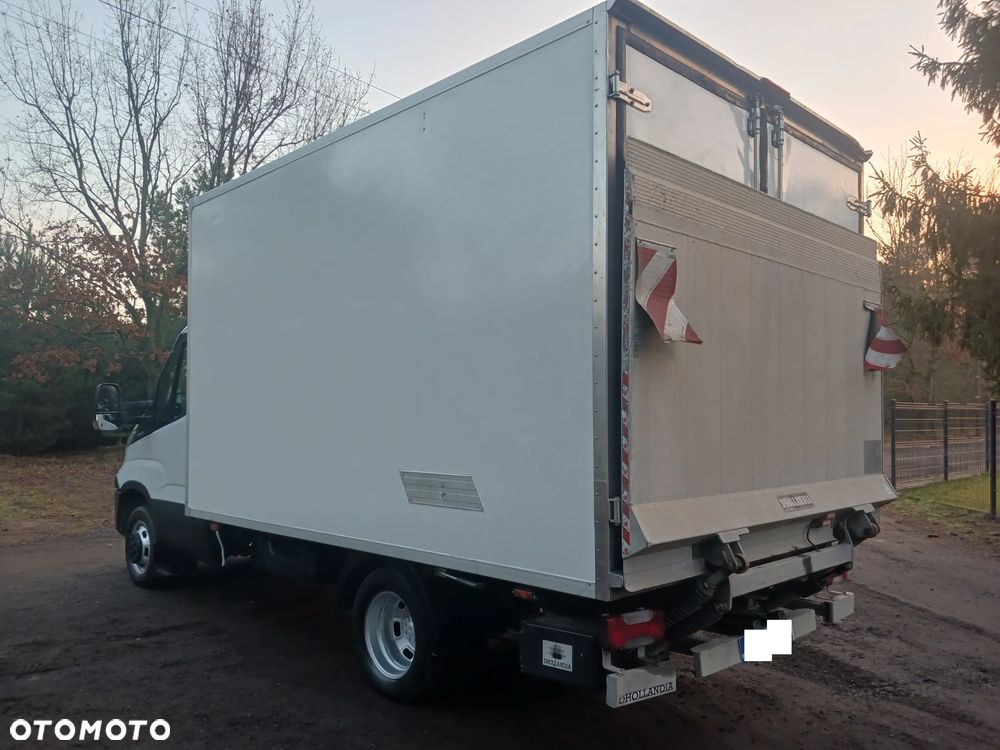 Iveco Daily 35C14 2.3 140 KM 2018r SALON Izoterma Chłodnia Mroźnia Agregat zasilanie zew. 250 tyś km - 17