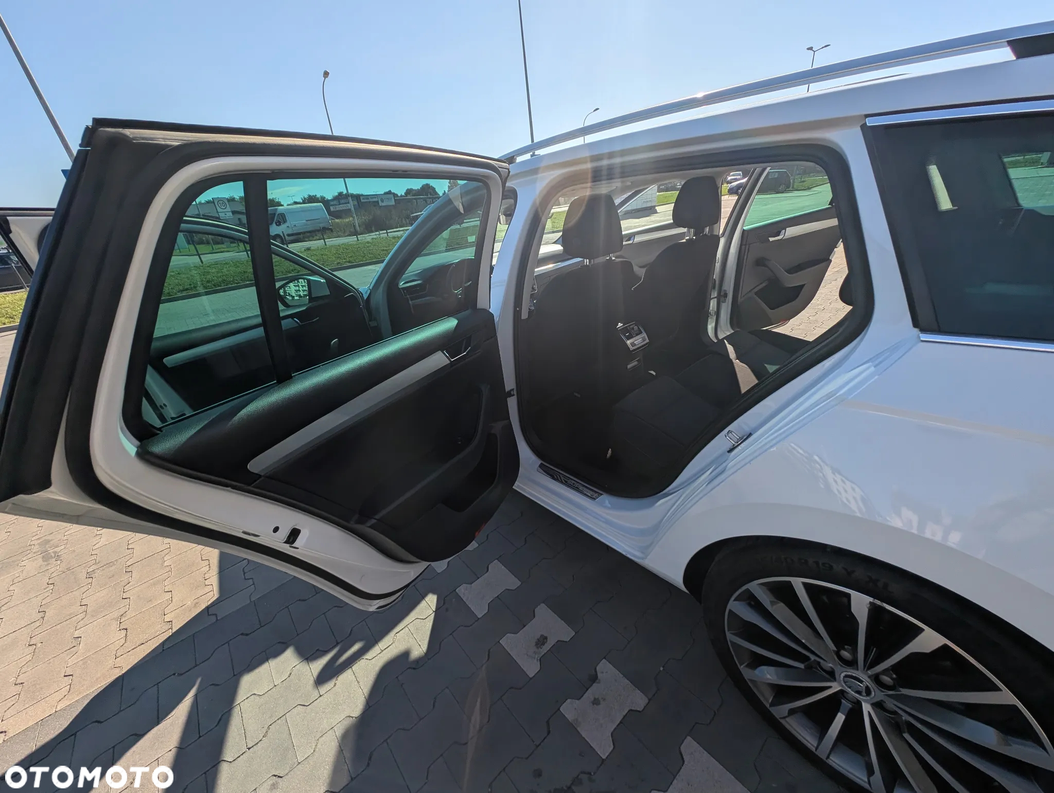 Skoda Superb - 36