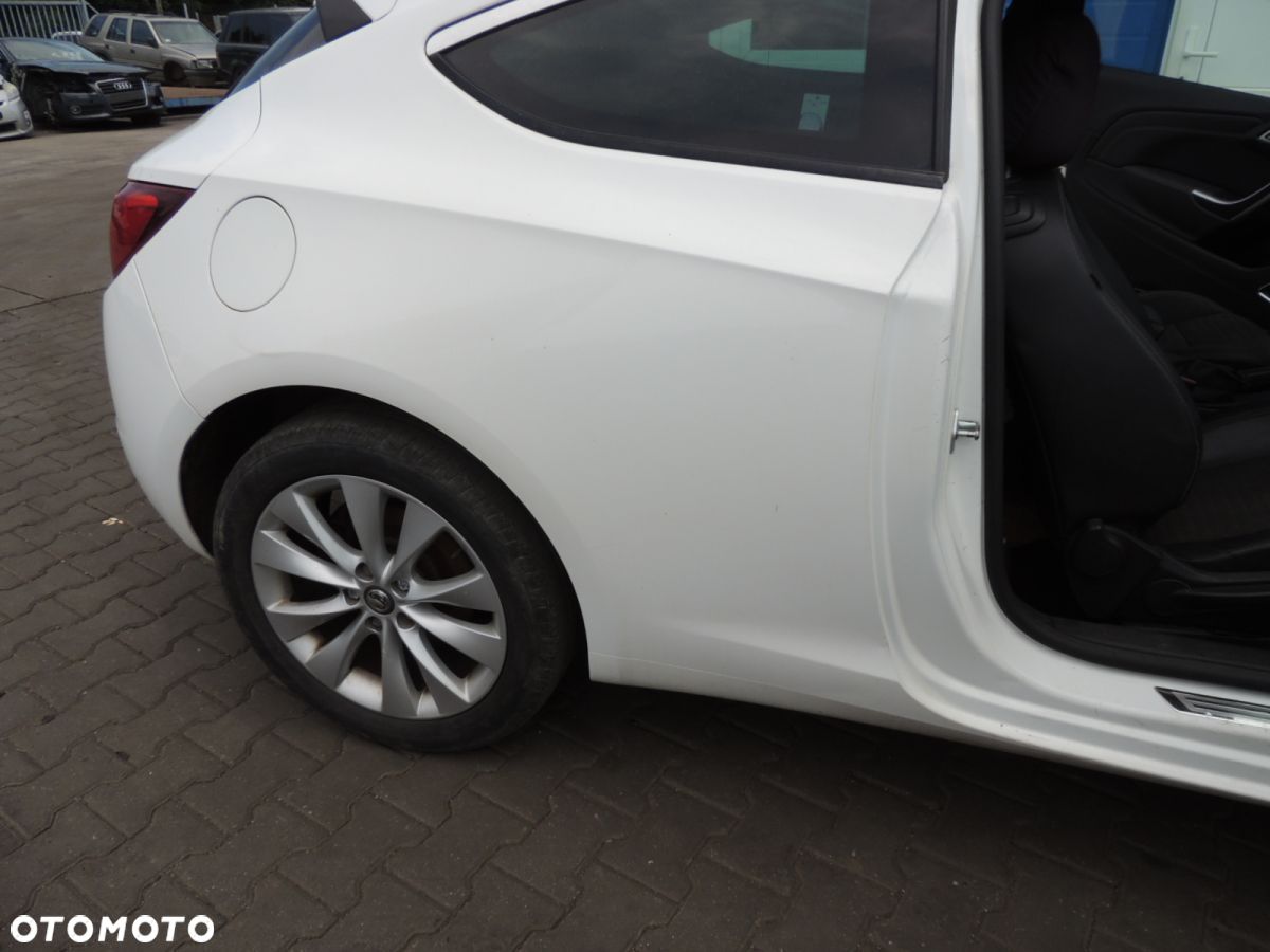 Ćwiartka nadwozia prawy tył OPEL Astra J GTC '14 1.4 T - 1