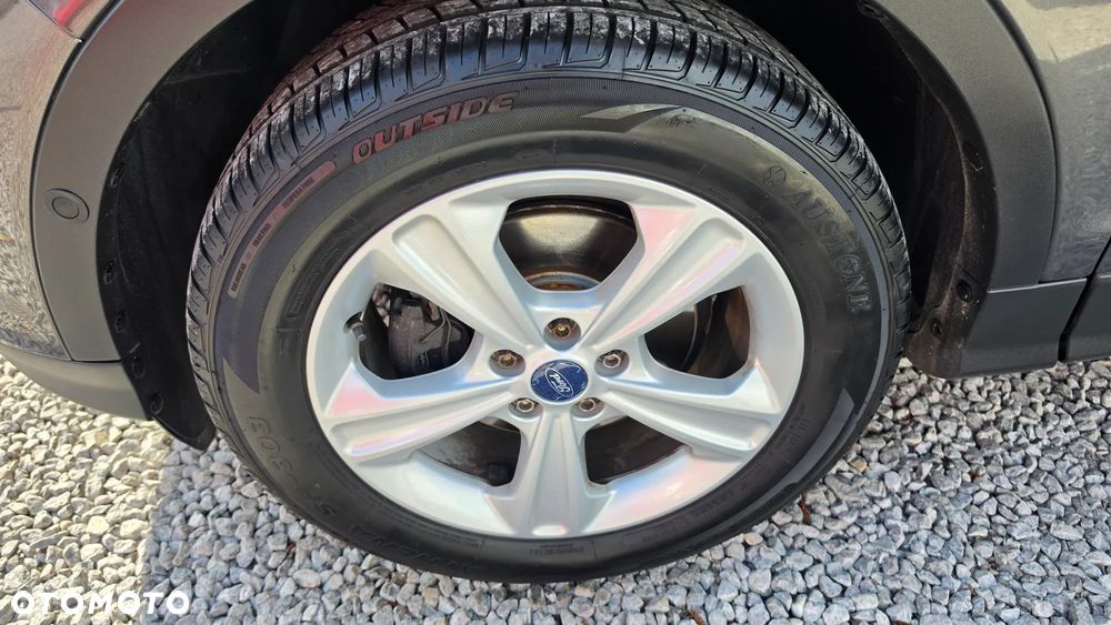 Ford Kuga - 18