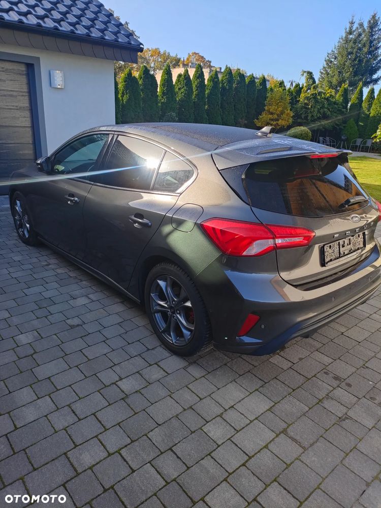 Ford Focus - 33