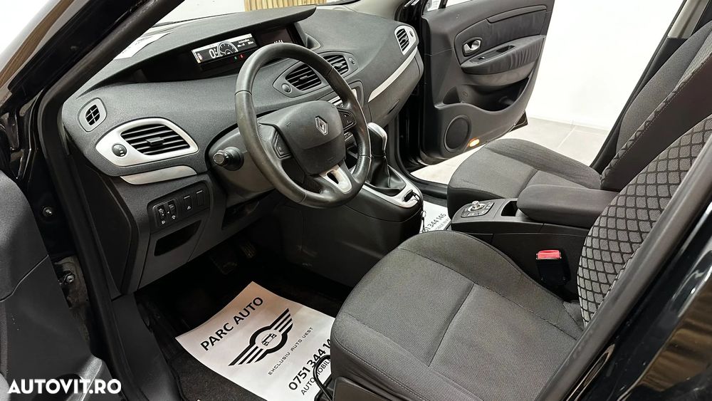 Renault Grand Scenic - 6