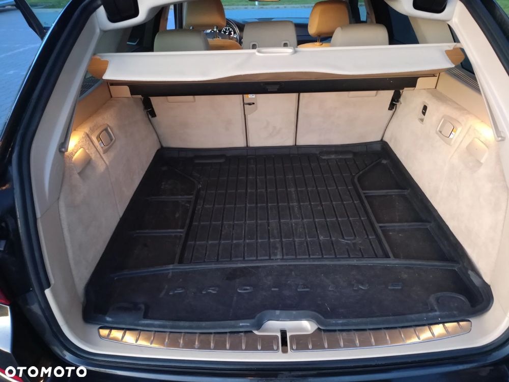 BMW Seria 5 520d xDrive - 7