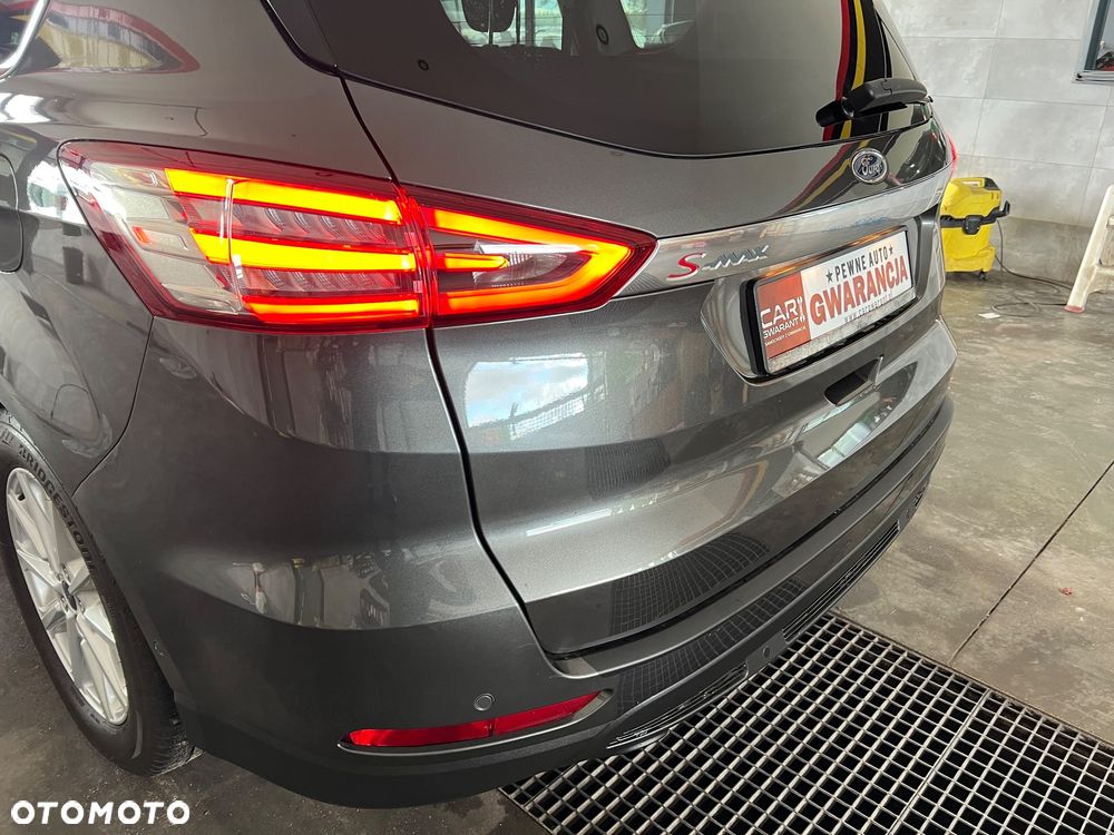 Ford S-Max - 39