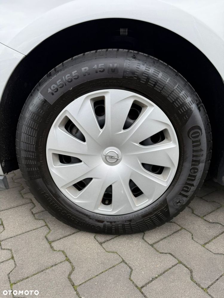 Opel Astra 1.4 T Enjoy - 26
