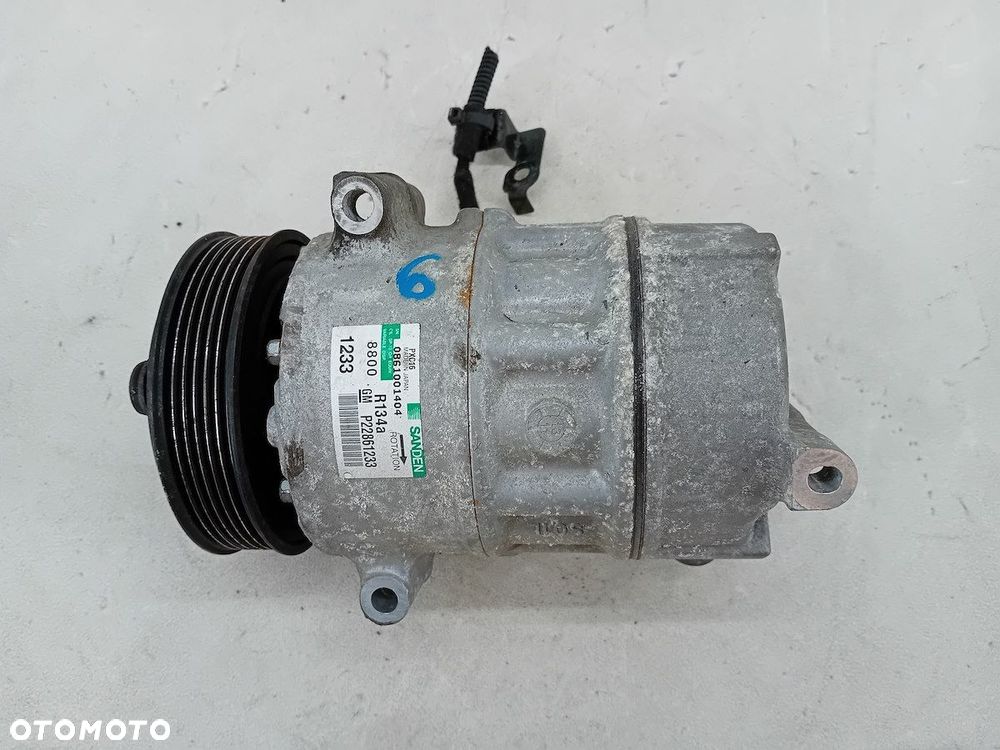 POMPA, SPRĘŻARKA KLIMATYZACJI OPEL INSIGNIA 22861233 PXC16 1.6 16V - 6