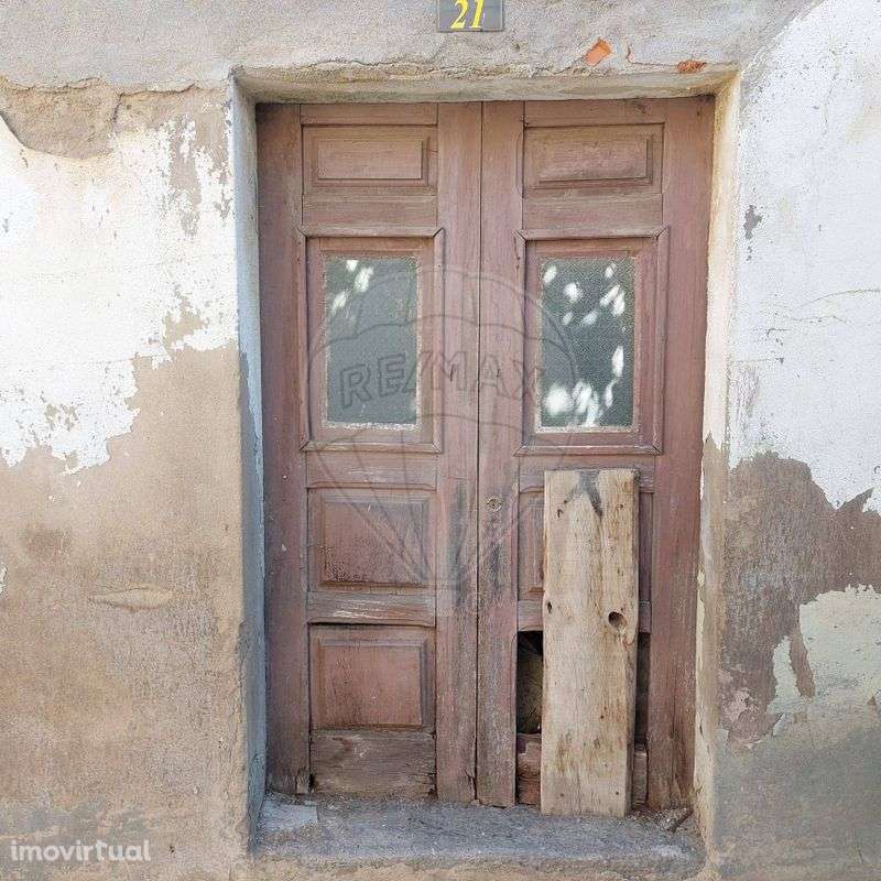 Moradia T1 para venda - Grande imagem: 3/13