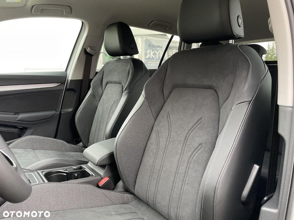 Volkswagen Golf - 11