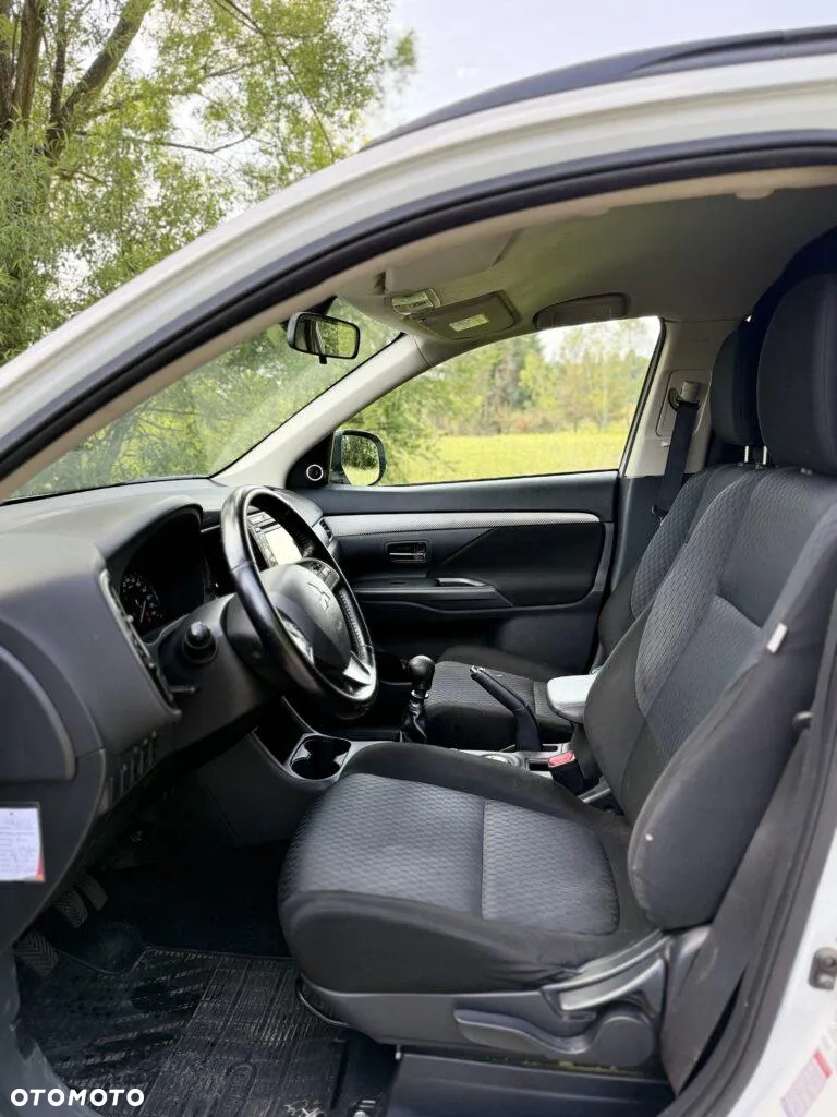 Mitsubishi Outlander 2.2 DI-D 4WD Top - 2