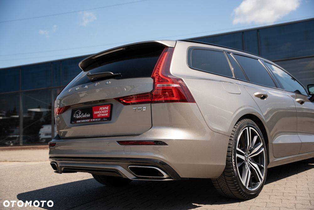 Volvo V60 T5 Geartronic R-Design - 15