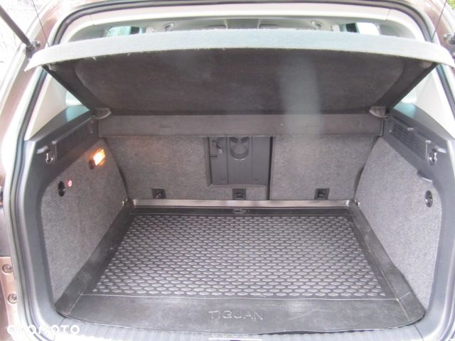 Volkswagen Tiguan 2.0 TDI 4Mot Perfectline R-Style - 16