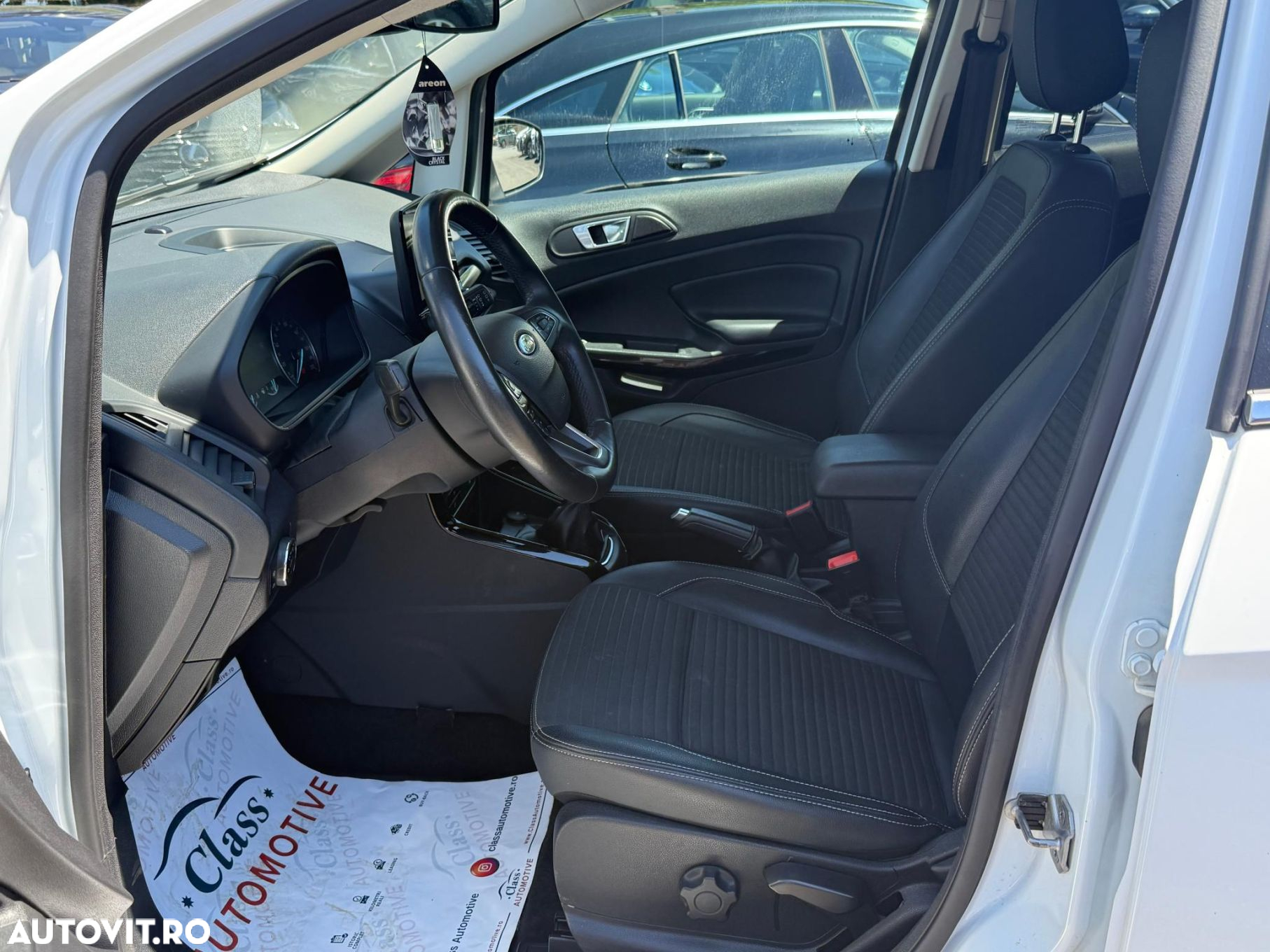 Ford EcoSport - 13