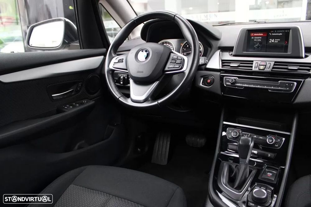 BMW 225xe Active Tourer - 6