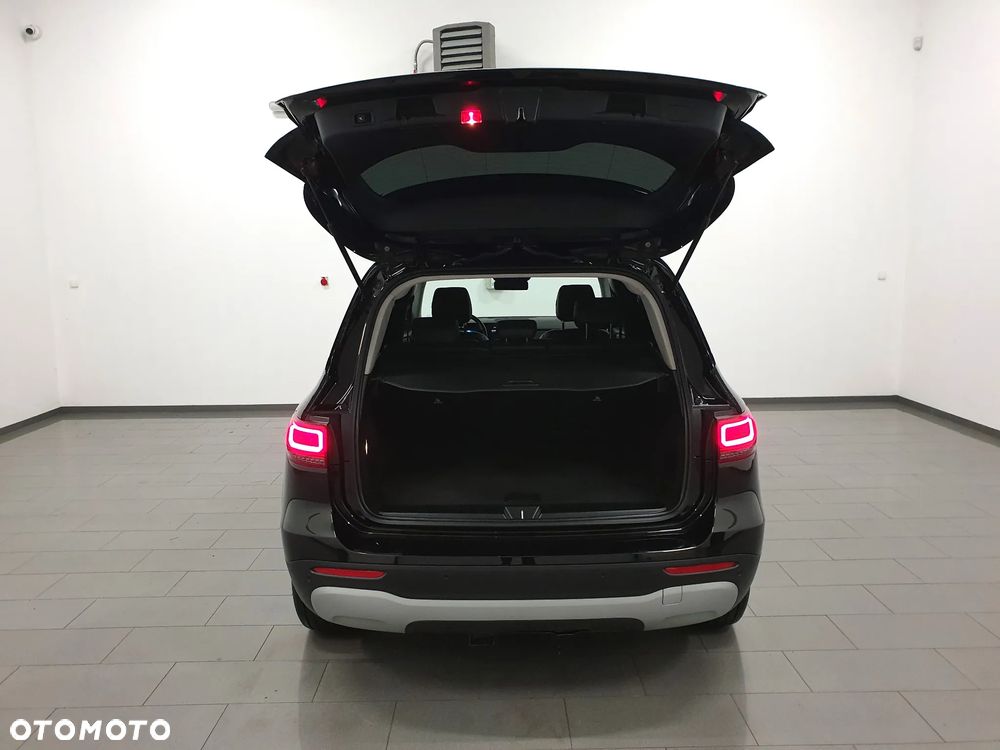 Mercedes-Benz GLB 200 d 4-Matic AMG Line 8G-DCT - 35