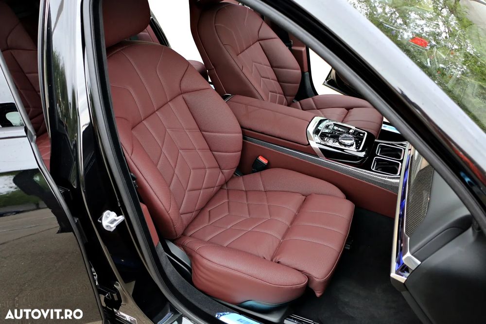 BMW M7 M760e xDrive AT PHEV - 26