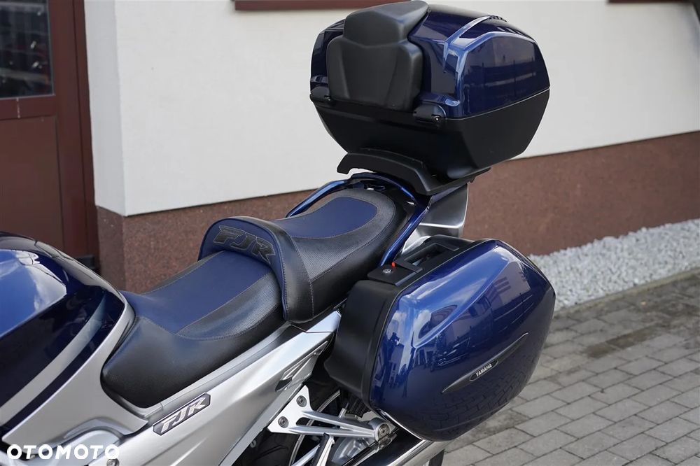 Yamaha FJR - 21