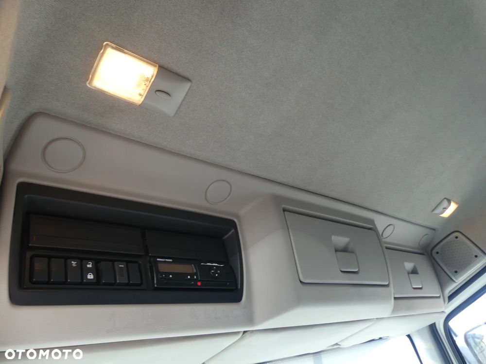 Renault D 18.280 / WYWROTKA 2 STR + HDS SKŁADANY W Z / NISKI PRZEBIEG / - 31